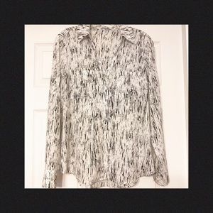Express “Portofino Shirt” blouse